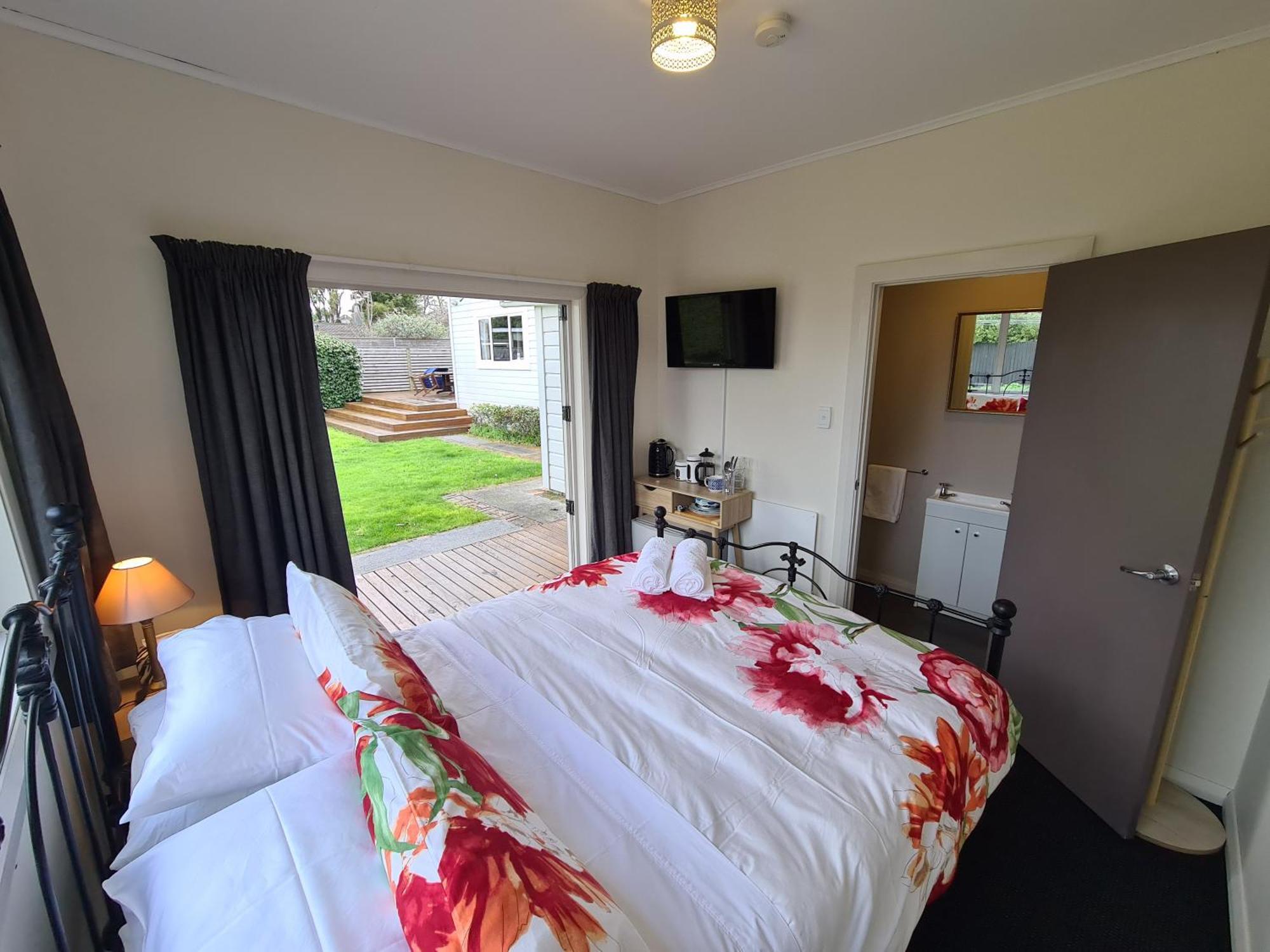 Central Masterton Sleepout Exterior photo